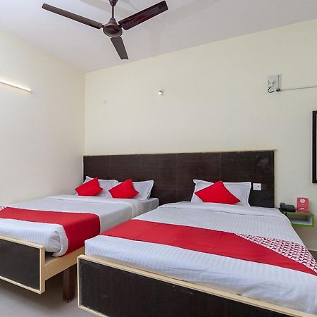 Oyo Hotel Sannidhi Residency Tirupati Exteriör bild