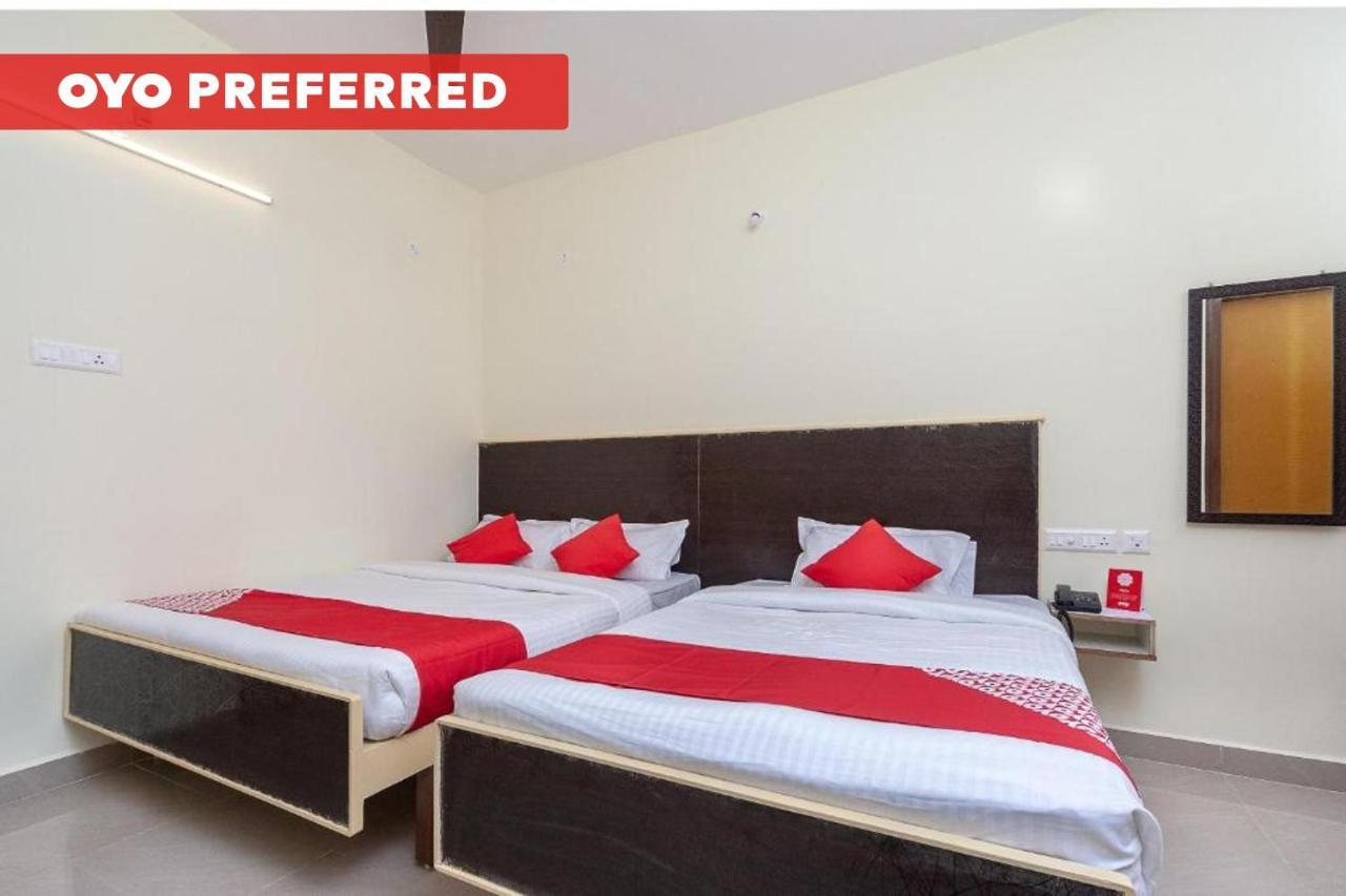 Oyo Hotel Sannidhi Residency Tirupati Exteriör bild
